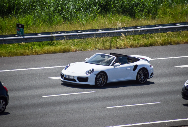 Porsche 991 Turbo S Cabriolet MkII