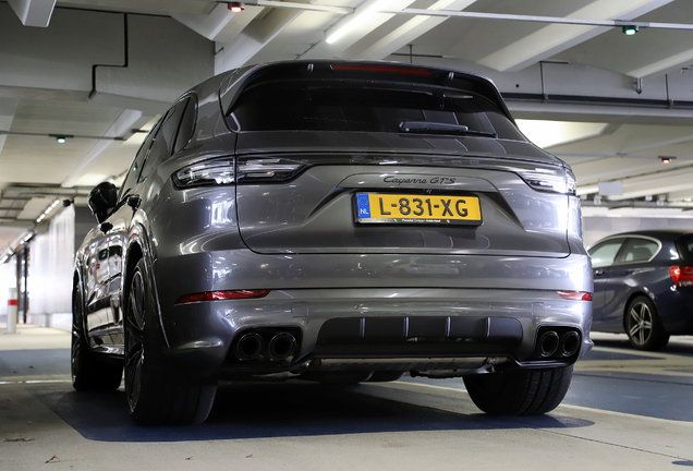 Porsche 9YA Cayenne GTS