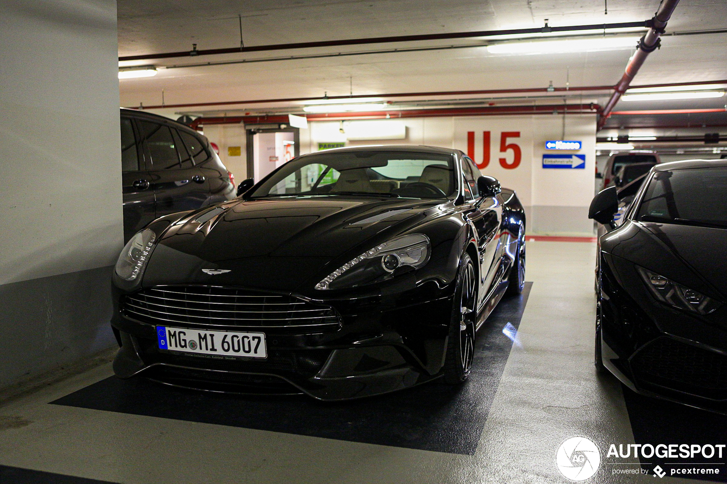 Aston Martin Vanquish 2013