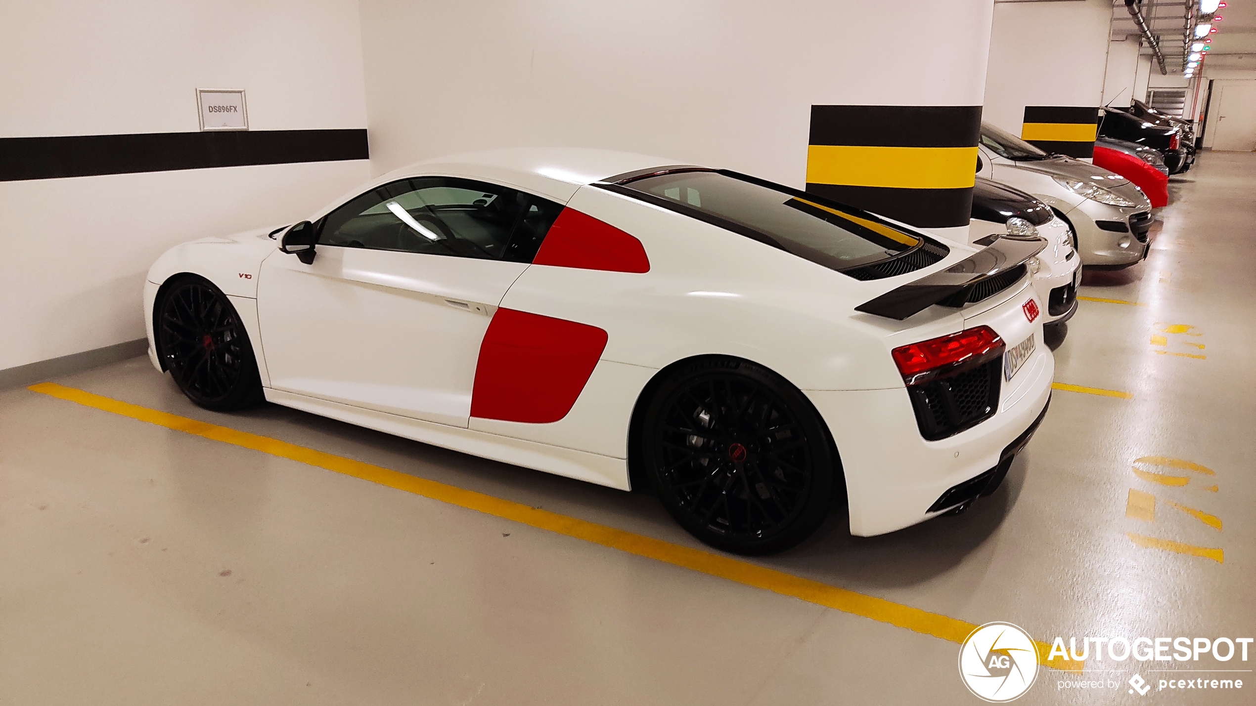 Audi R8 V10 Plus 2015