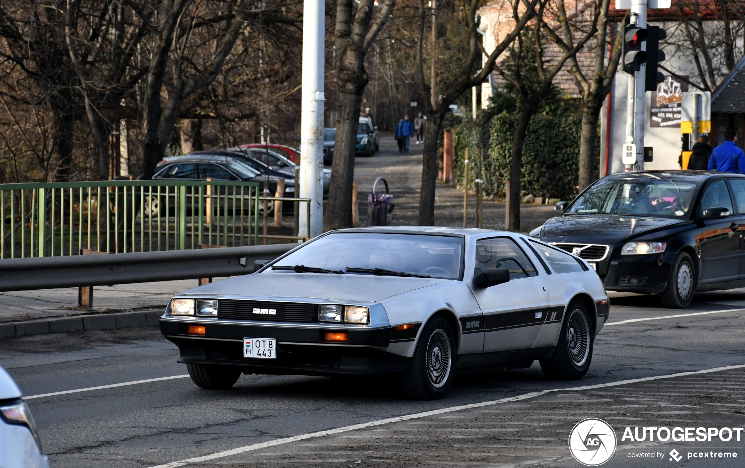 DeLorean DMC-12