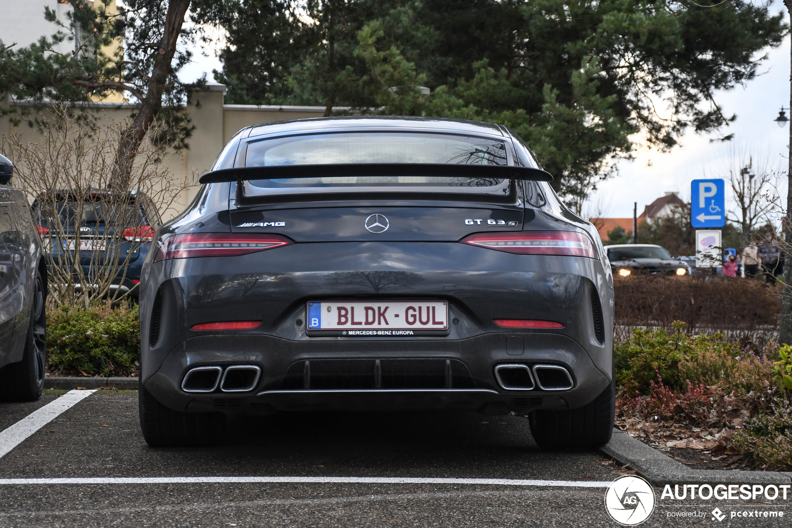 Mercedes-AMG GT 63 S X290