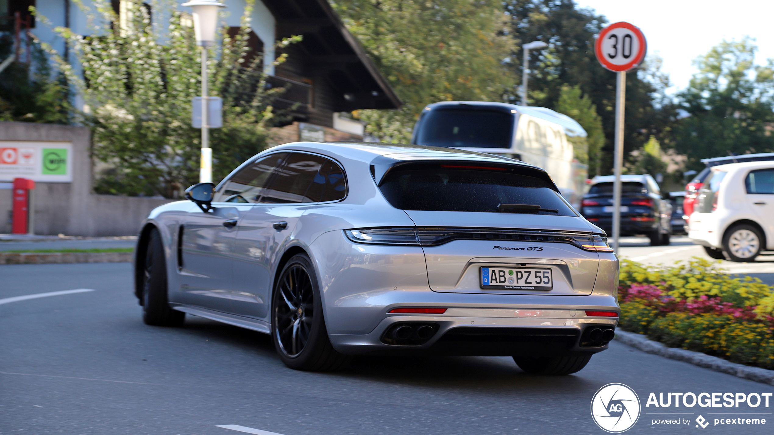 Porsche 971 Panamera GTS Sport Turismo MkII