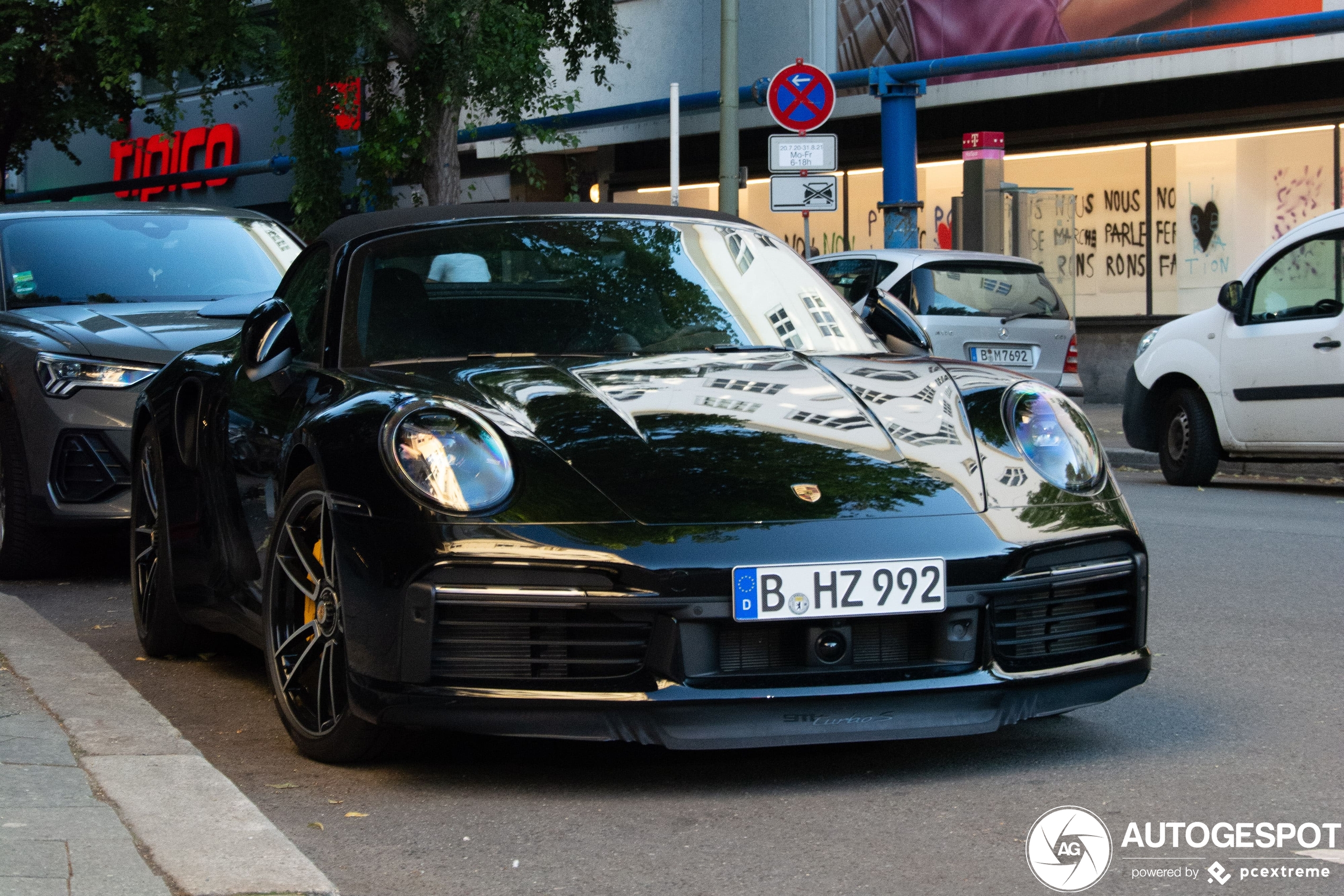 Porsche 992 Turbo S Cabriolet