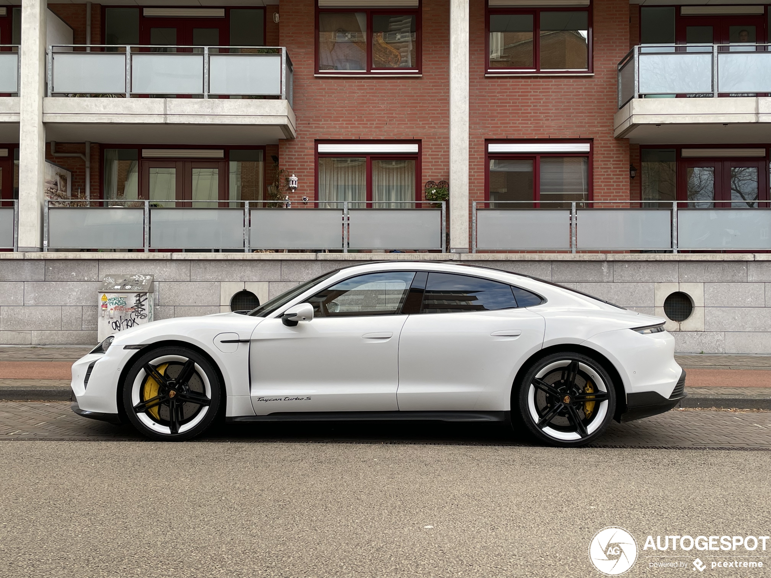 Porsche Taycan Turbo S