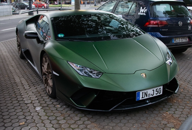 Lamborghini Huracán LP640-4 Performante