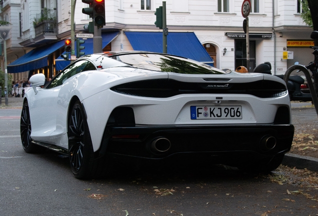 McLaren GT