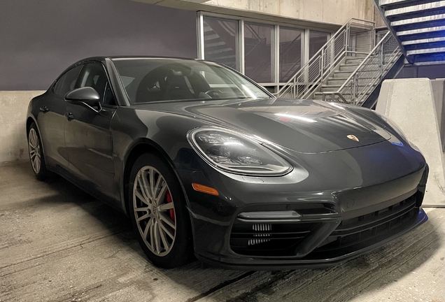 Porsche 971 Panamera Turbo MkI