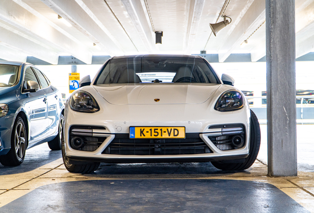 Porsche 971 Panamera Turbo S E-Hybrid Sport Turismo