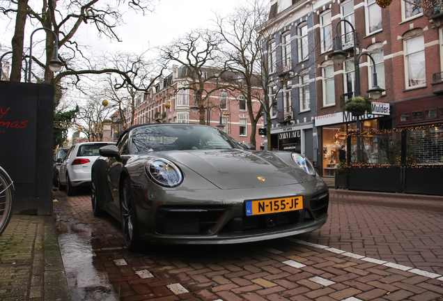 Porsche 992 Carrera 4S Cabriolet