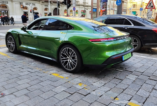 Porsche Taycan Turbo