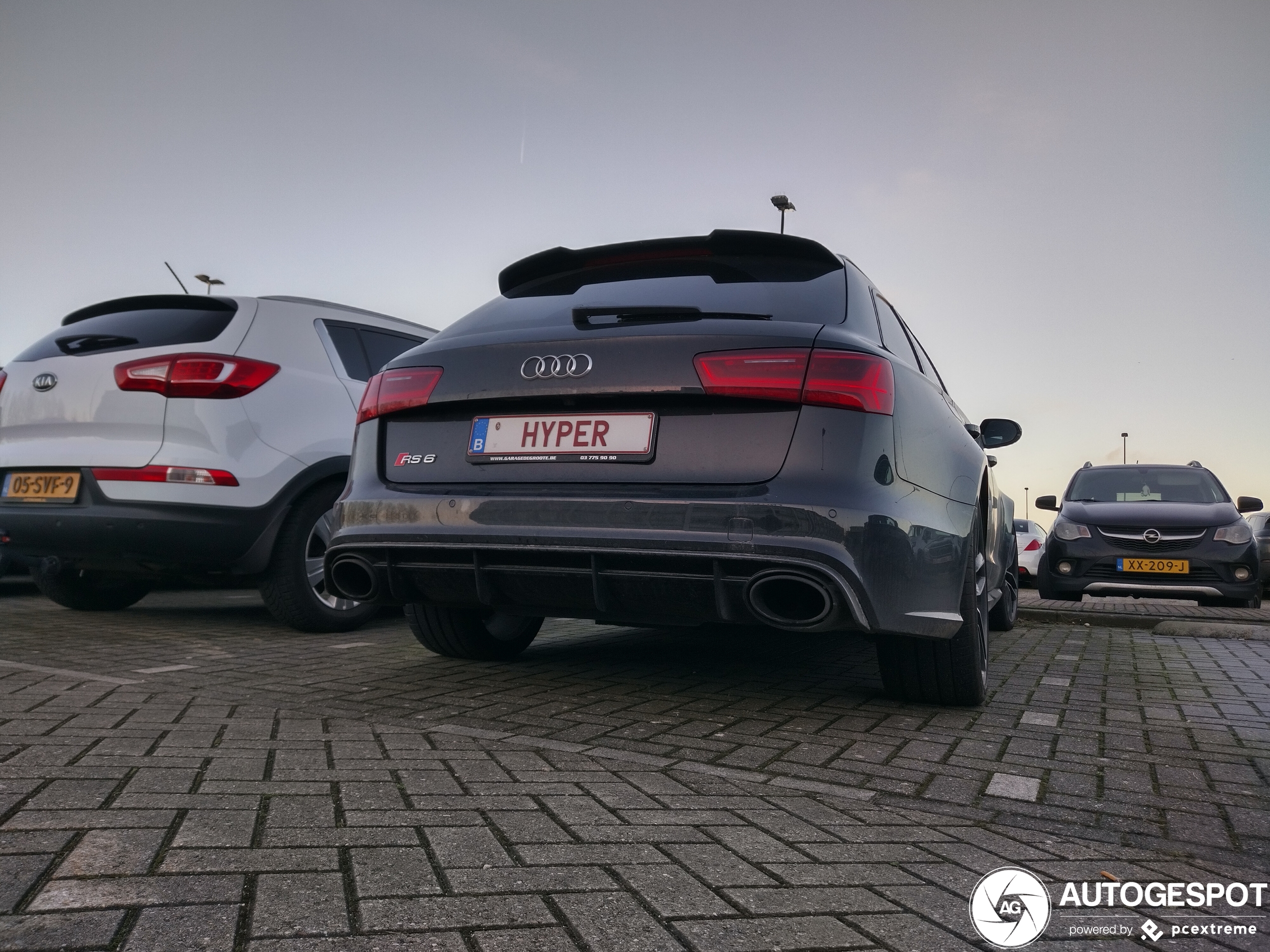 Audi RS6 Avant C7 2015