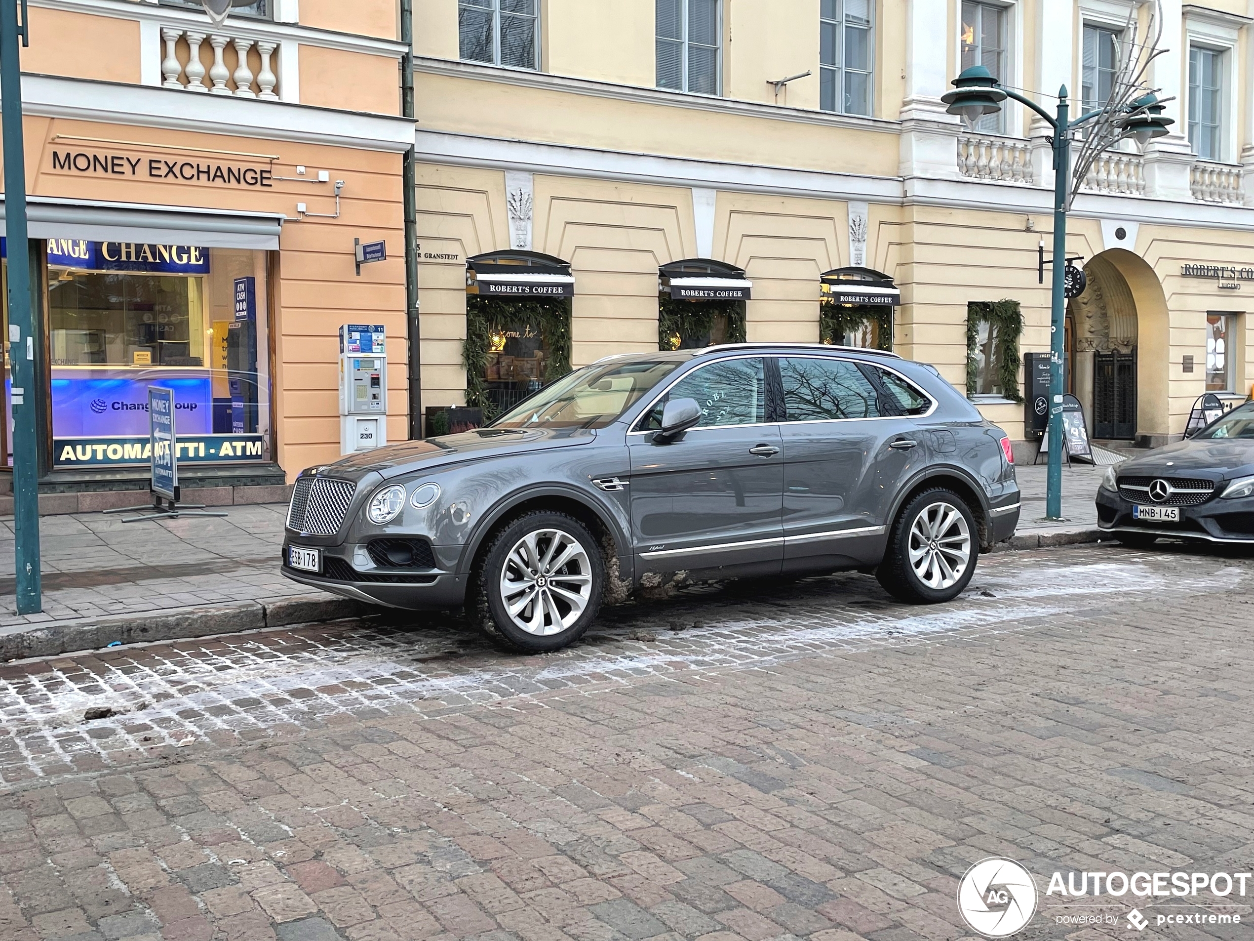 Bentley Bentayga Hybrid