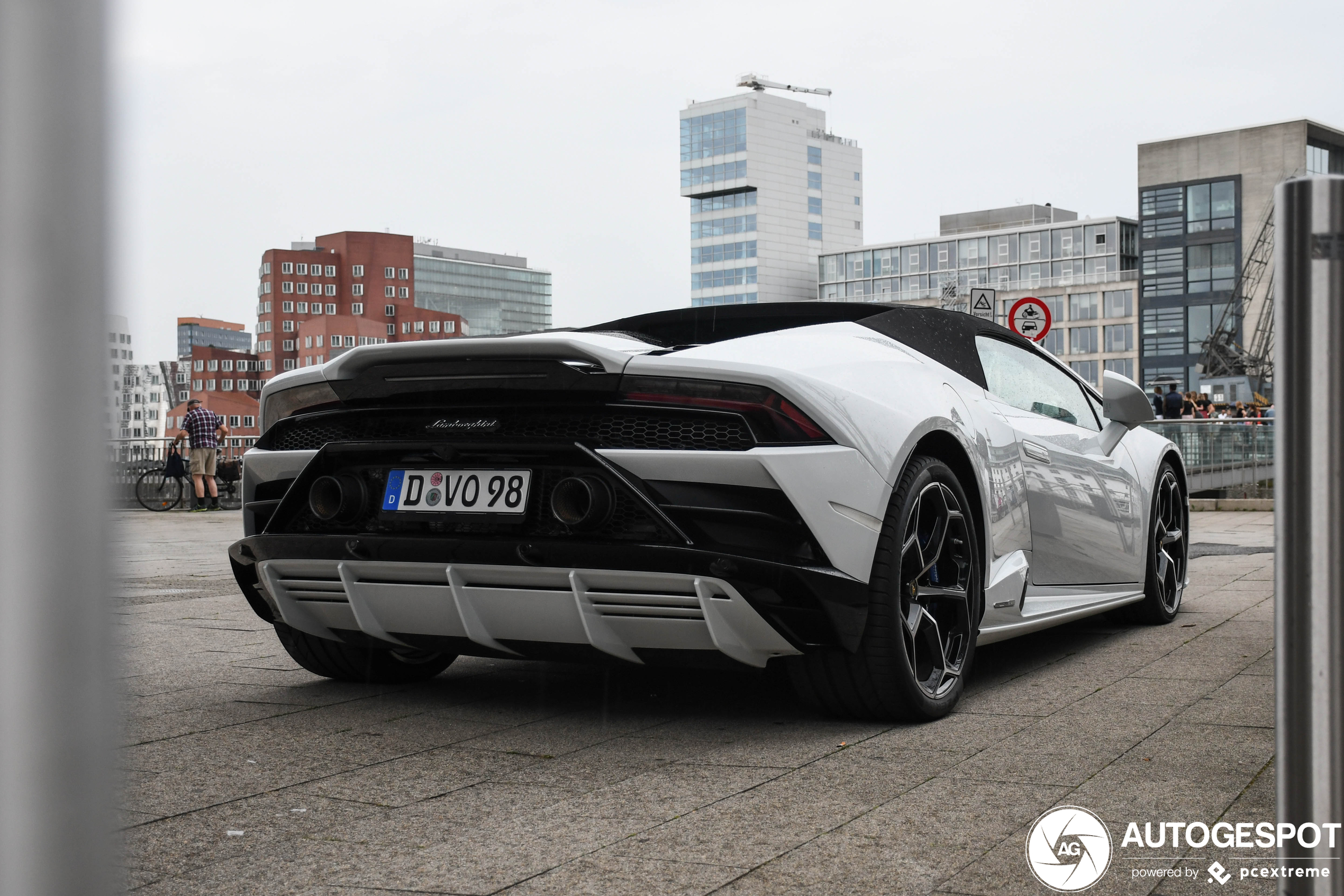 Lamborghini Huracán LP640-4 EVO Spyder