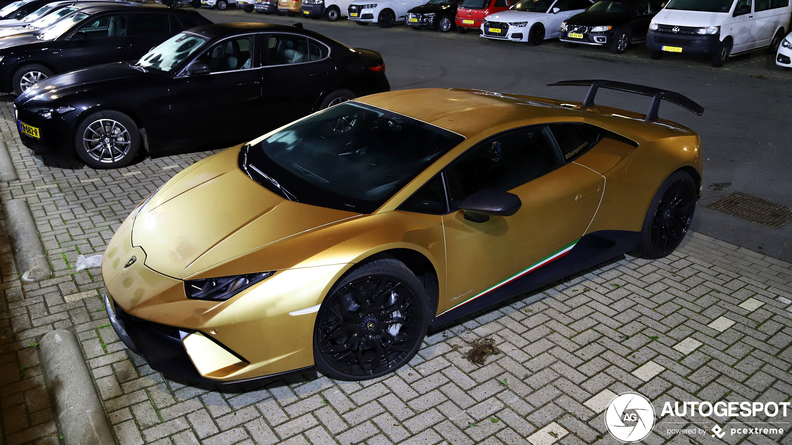 Lamborghini Huracán LP640-4 Performante