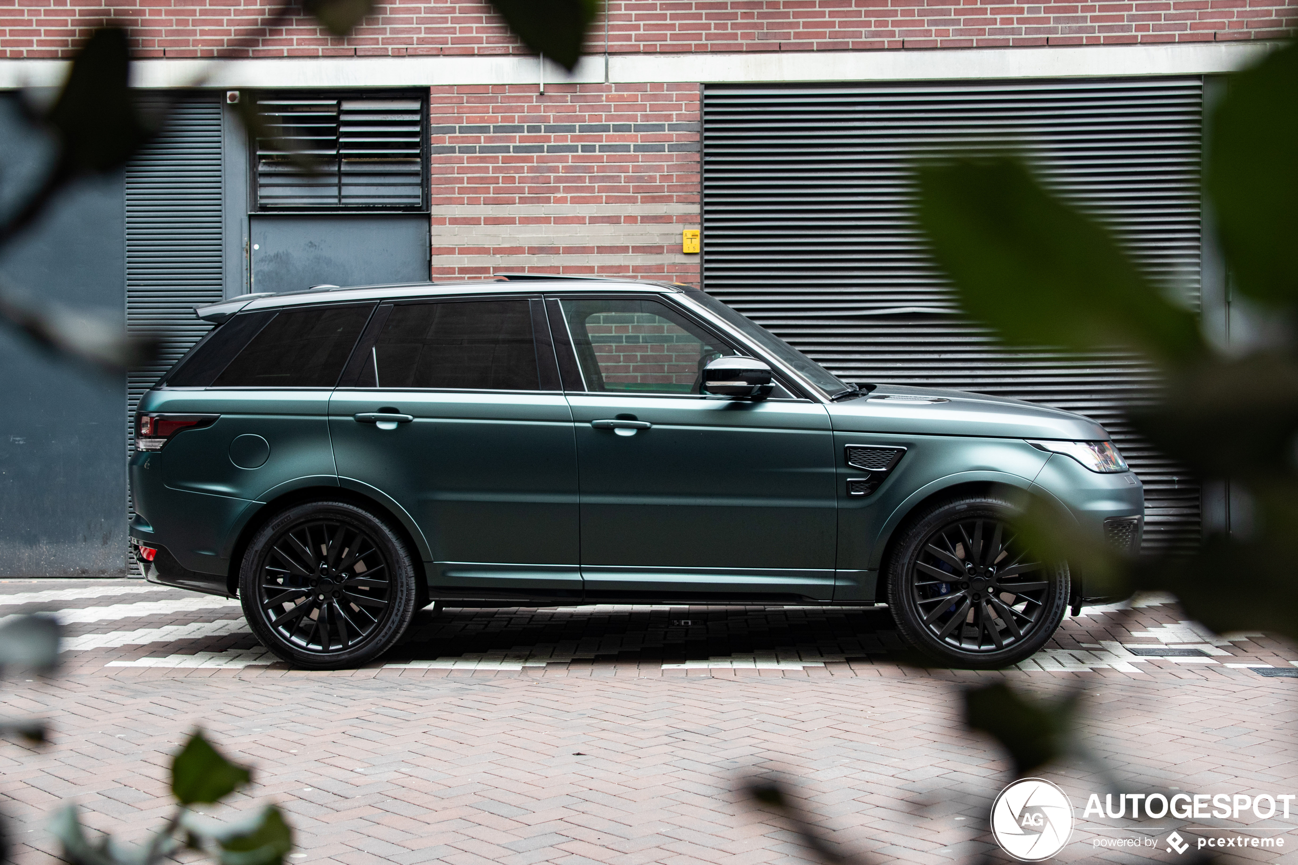 Land Rover Range Rover Sport SVR