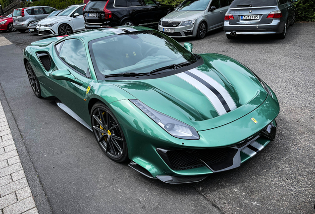 Ferrari 488 Pista