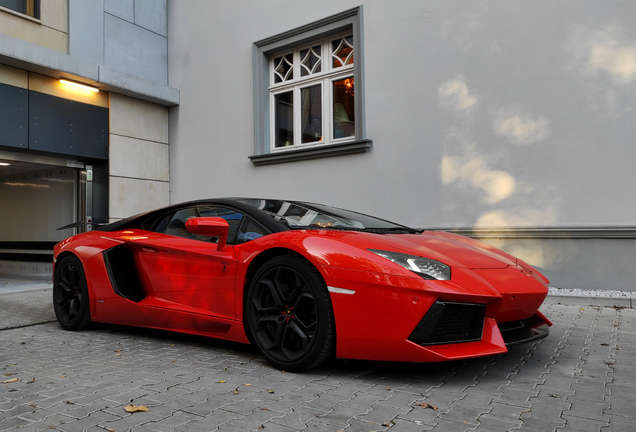 Lamborghini Aventador LP700-4