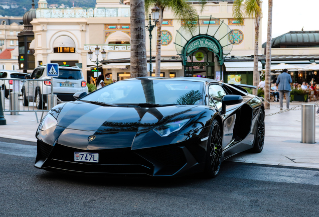 Lamborghini Aventador LP750-4 SuperVeloce Roadster