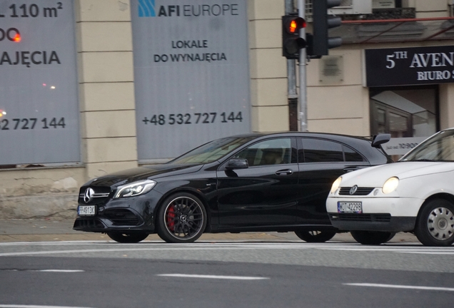 Mercedes-AMG A 45 W176 2015