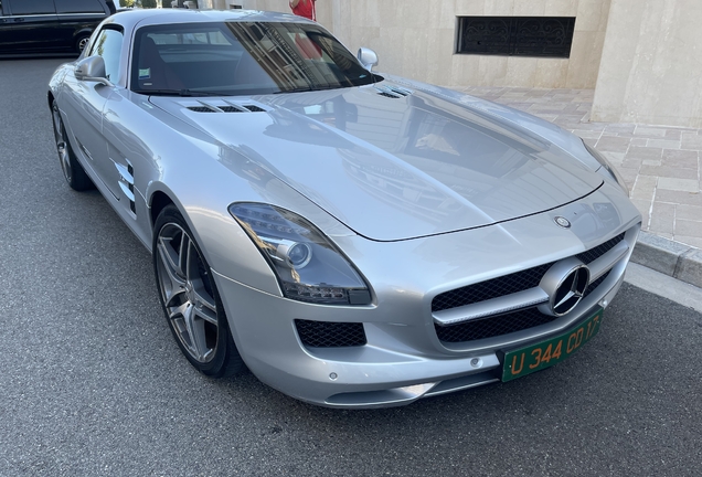 Mercedes-Benz SLS AMG