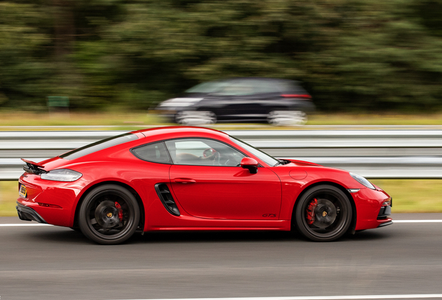 Porsche 718 Cayman GTS