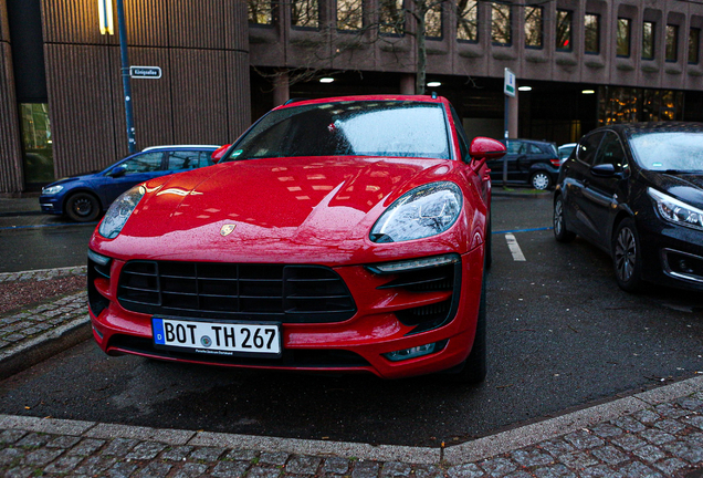 Porsche 95B Macan GTS