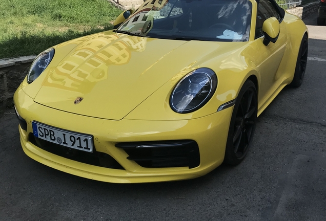 Porsche 992 Carrera 4S Cabriolet