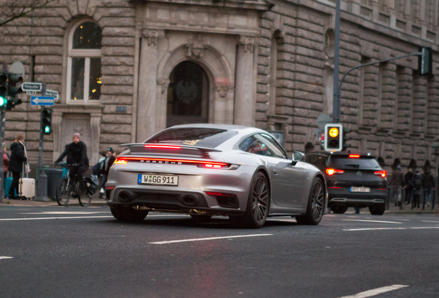 Porsche 992 Turbo