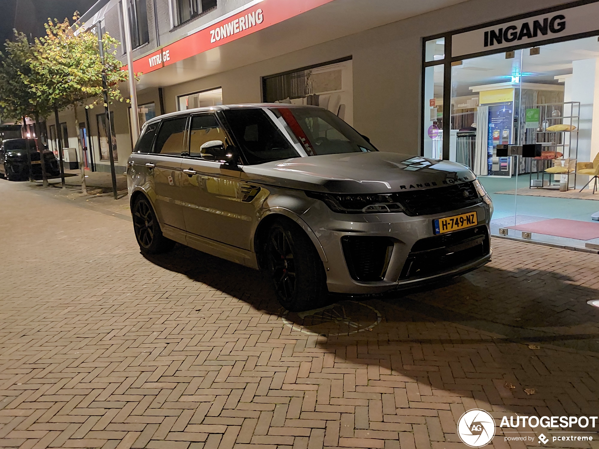 Land Rover Range Rover Sport SVR 2018