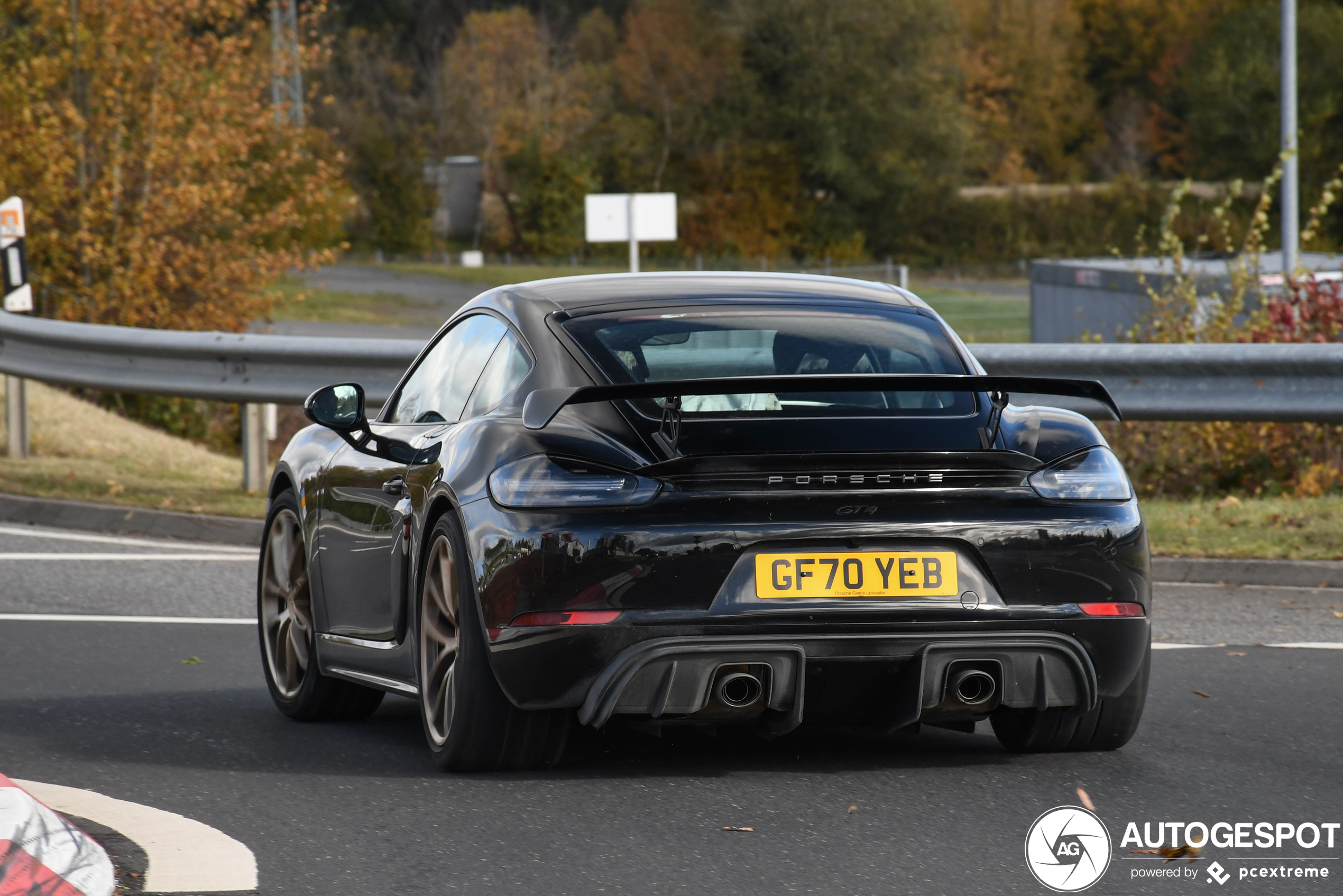 Porsche 718 Cayman GT4