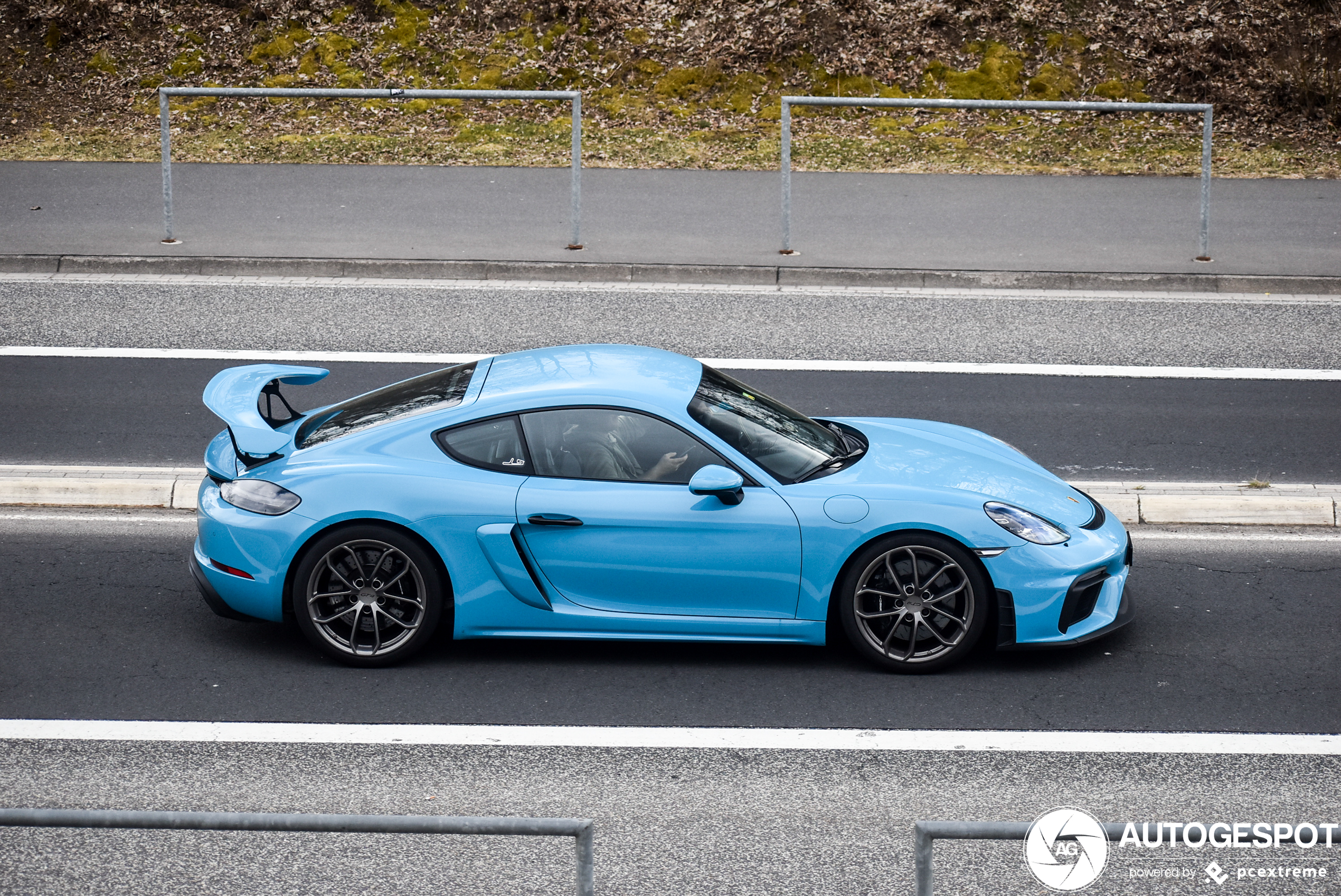 Porsche 718 Cayman GT4