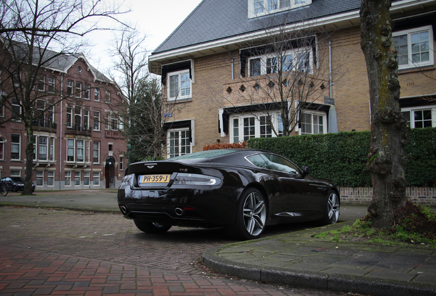 Aston Martin DB9 2013