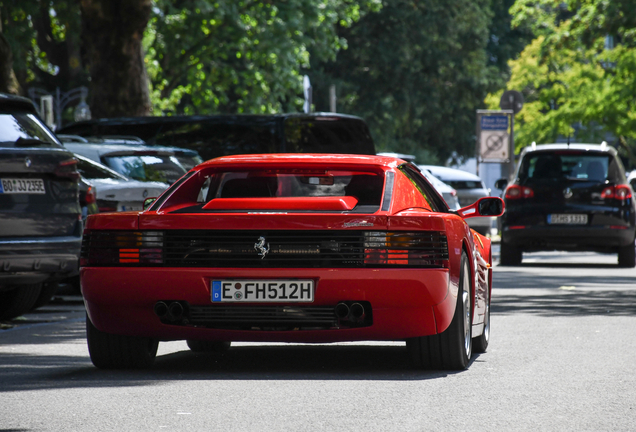 Ferrari Testarossa