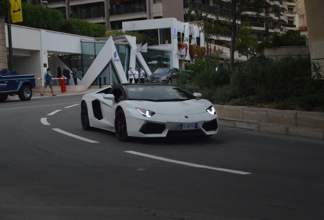 Lamborghini Aventador LP700-4 Roadster