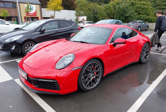 Porsche 992 Carrera 4S