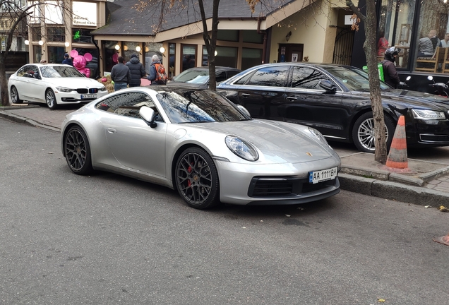 Porsche 992 Carrera 4S