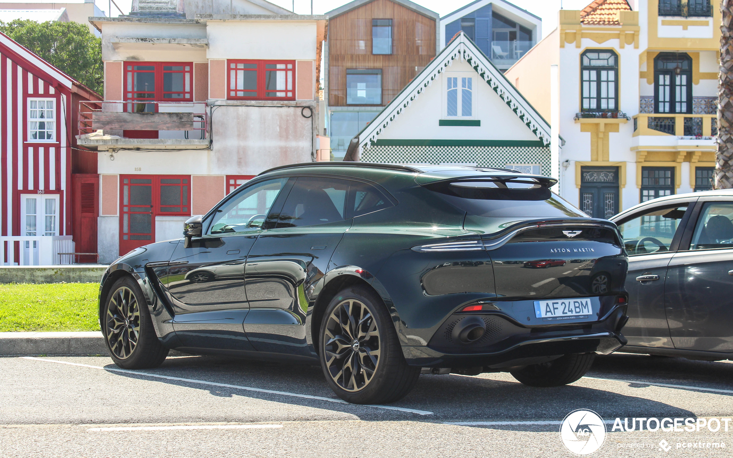 Aston Martin DBX