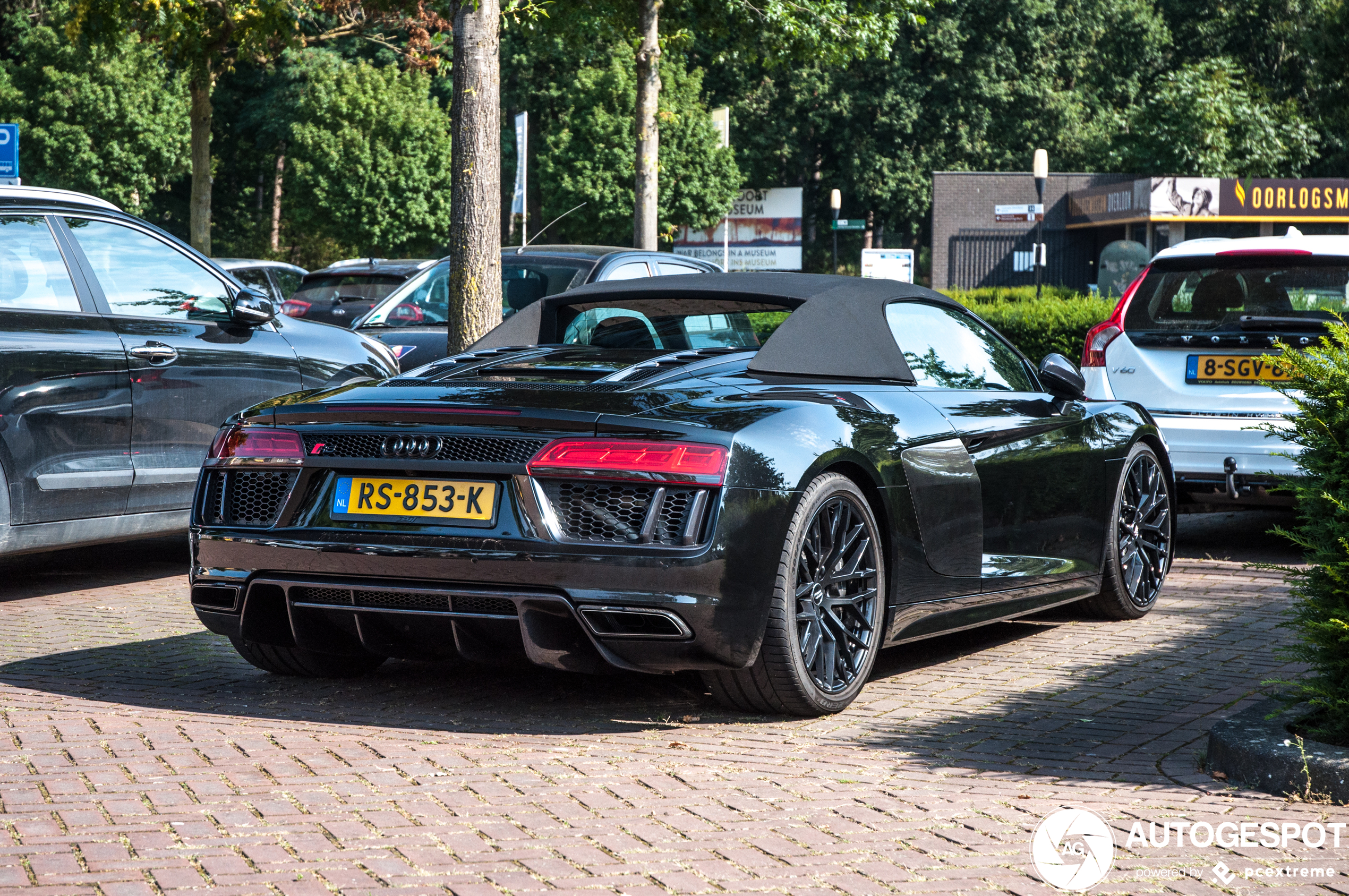 Audi R8 V10 Spyder 2016