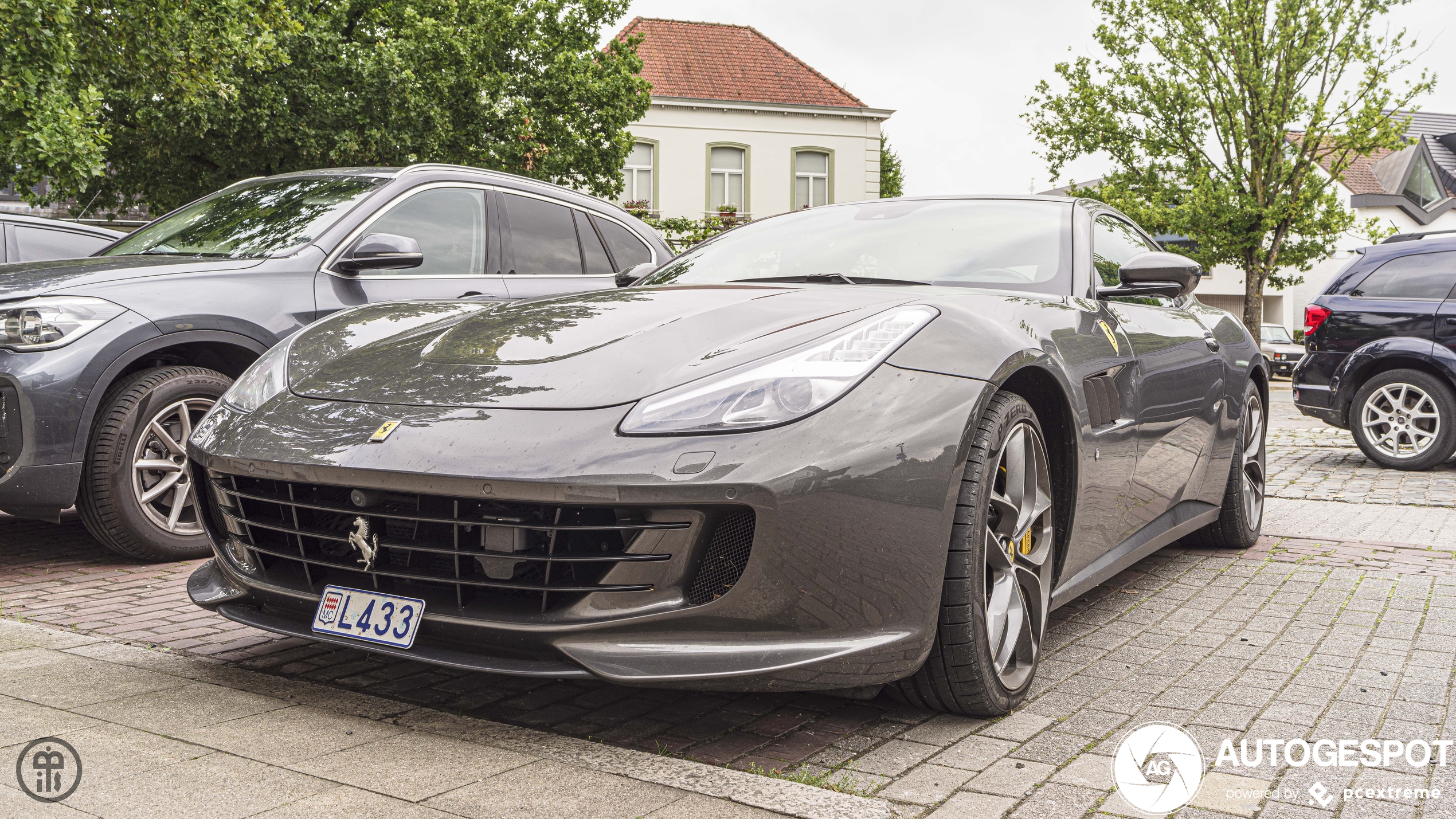 Ferrari GTC4Lusso T