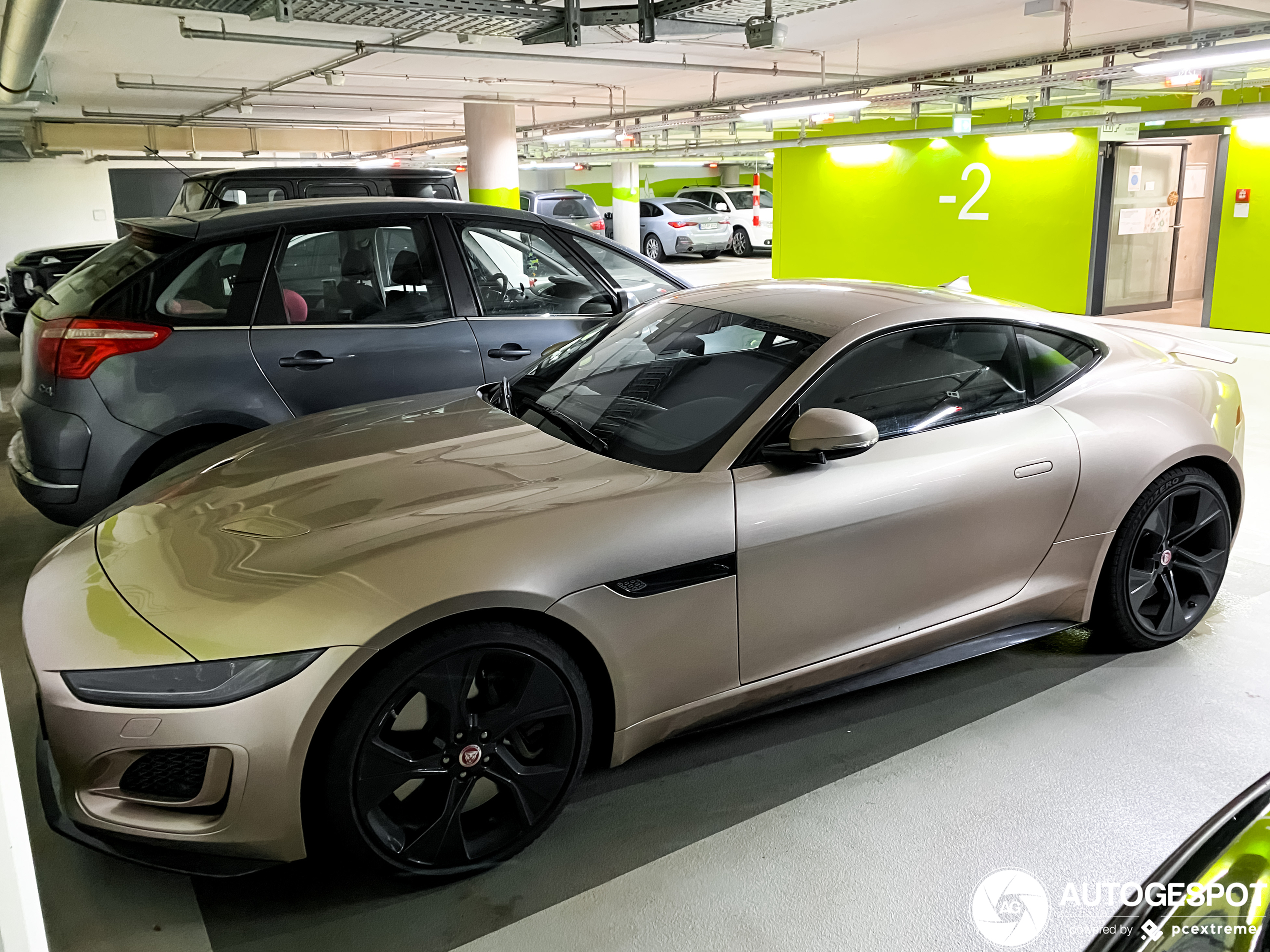 Jaguar F-TYPE P450 Coupé 2020