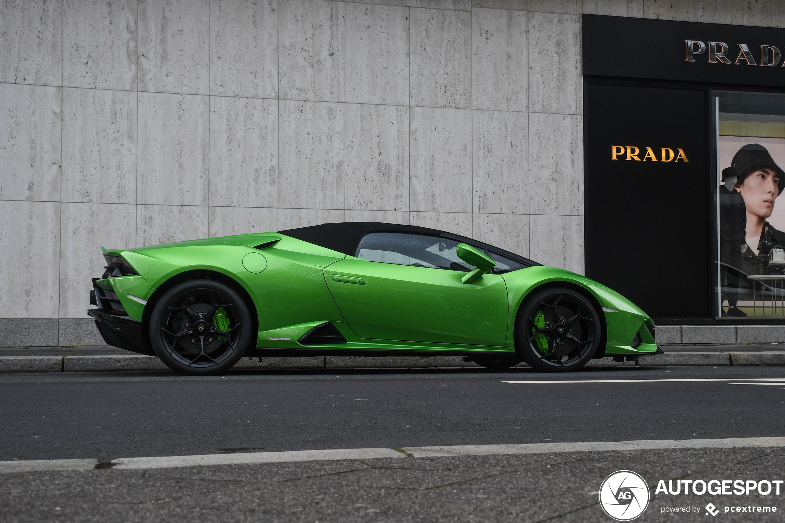 Lamborghini Huracán LP640-4 EVO Spyder