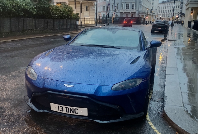 Aston Martin V8 Vantage 2018