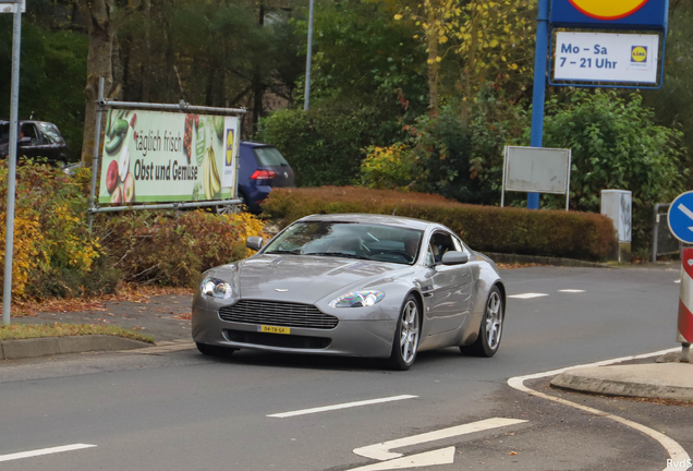 Aston Martin V8 Vantage