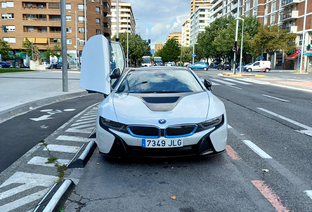 BMW i8