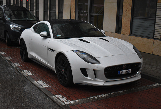 Jaguar F-TYPE R Coupé