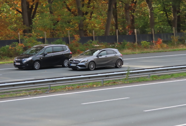 Mercedes-AMG A 45 W176 2015