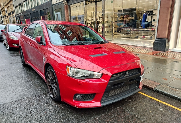 Mitsubishi Lancer Evolution X GSR FQ-300