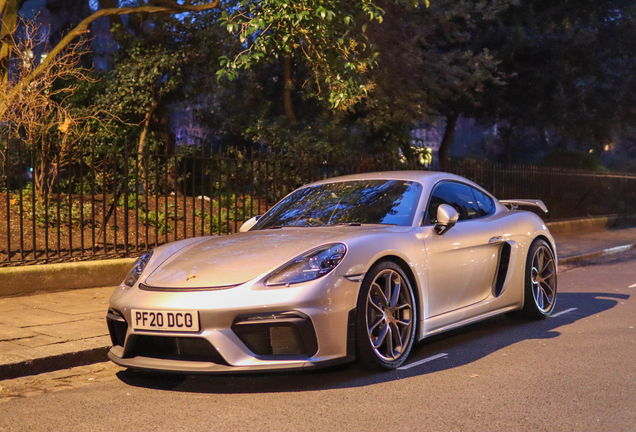 Porsche 718 Cayman GT4