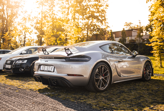 Porsche 718 Cayman GT4